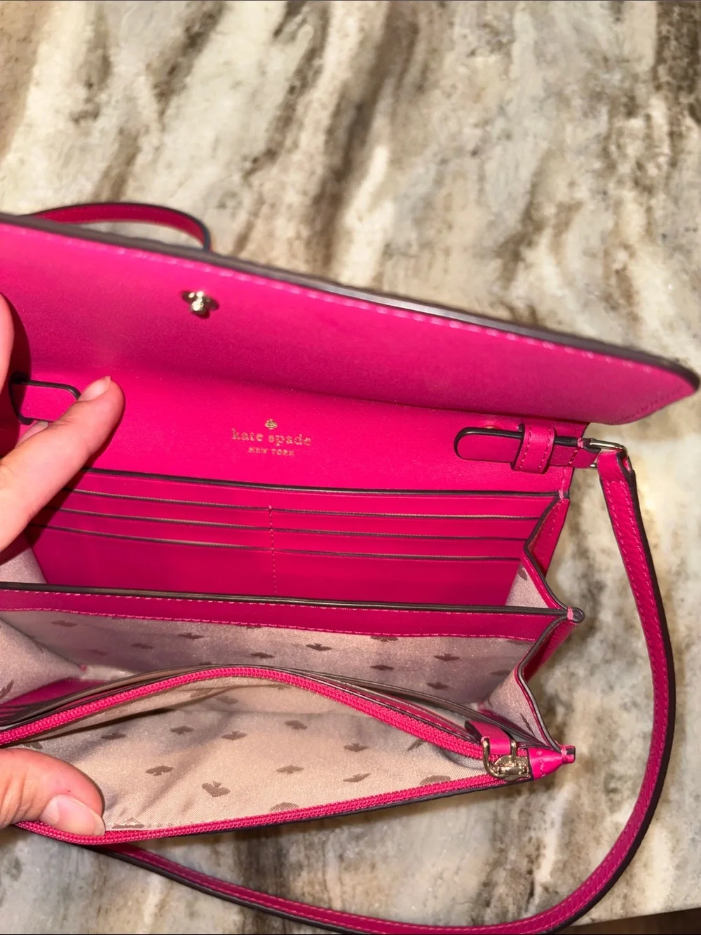 kate spade Harlow Pebbled Leather Crossbody Wallet in Pink Ruby